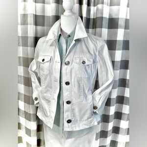 Jones New York White Stretch Jacket with 3/4 length sleeves